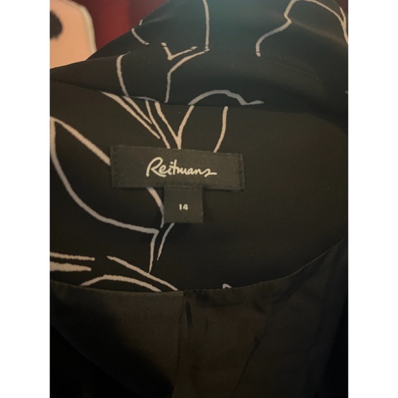 Business Casual Abstract Floral Patterned Suit Blazer - Picture 4 of 5